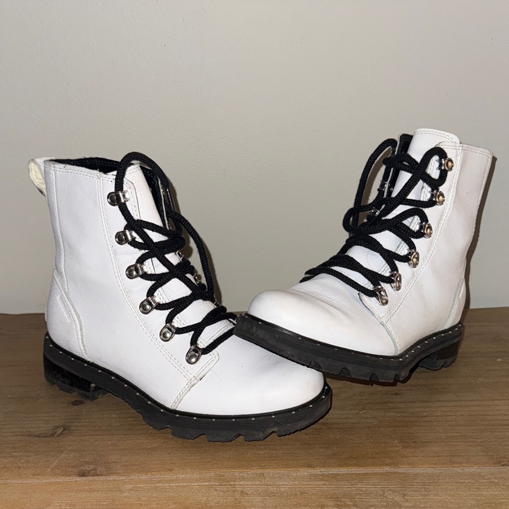 Sorel combat boots